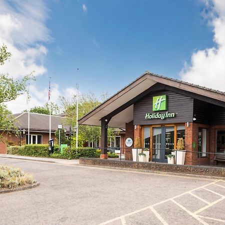 Holiday Inn Guildford By Ihg Exterior foto